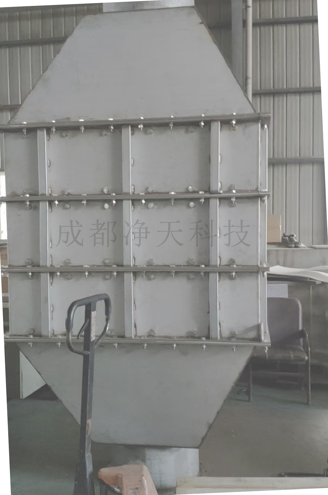 1763966087330650.jpg 2025112401.jpg